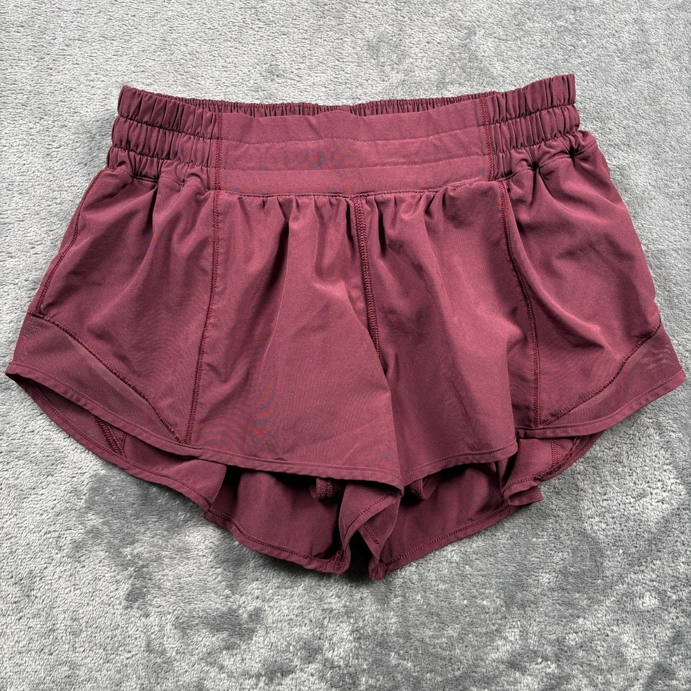 Lululemon Shorts Womens 6 Red 2.5" Inseam Lined Hotty Hot Low Rise W7ARKR